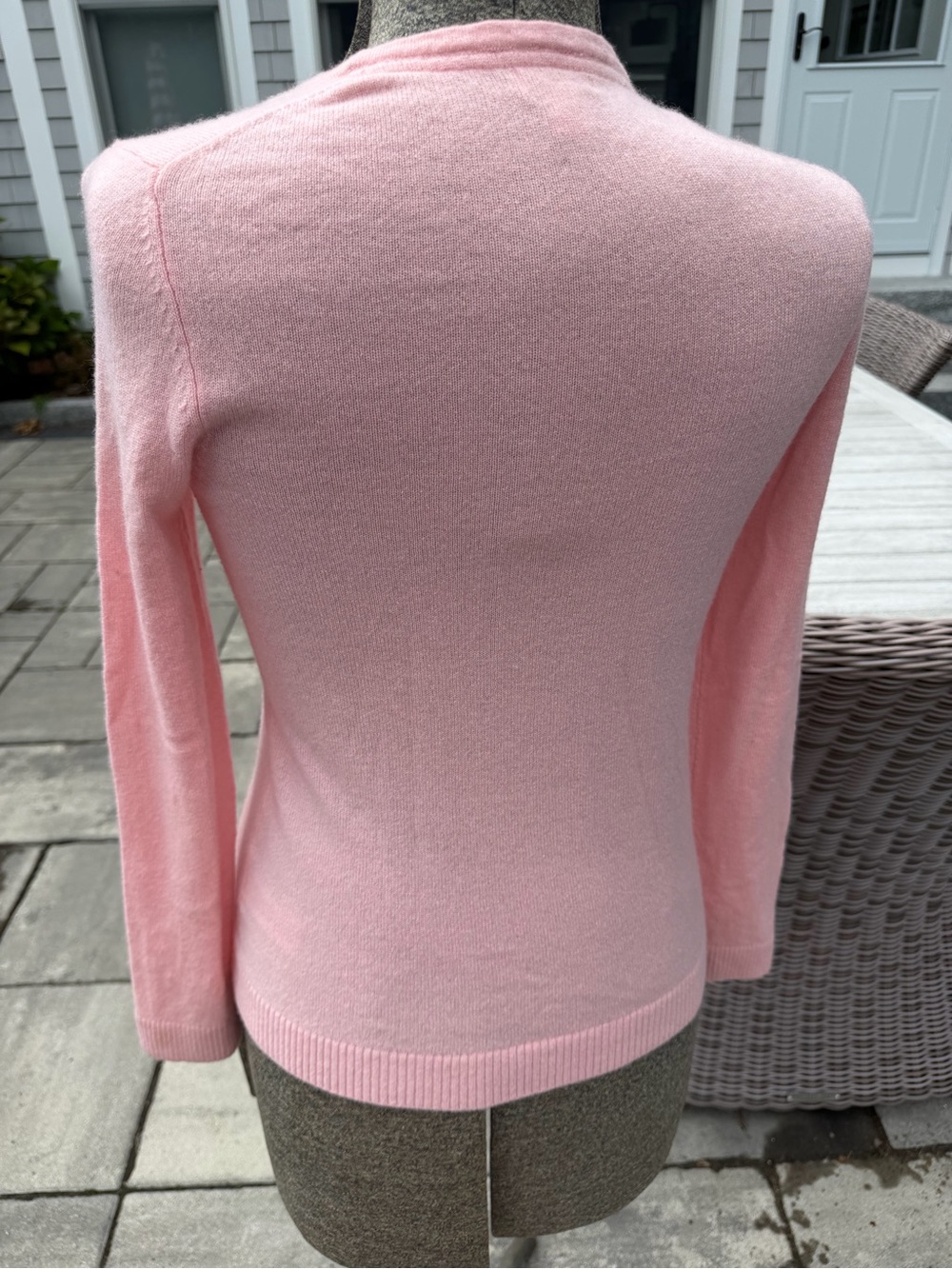 L.L. Bean Soft 100% cashmere Pink Crewneck Sweater